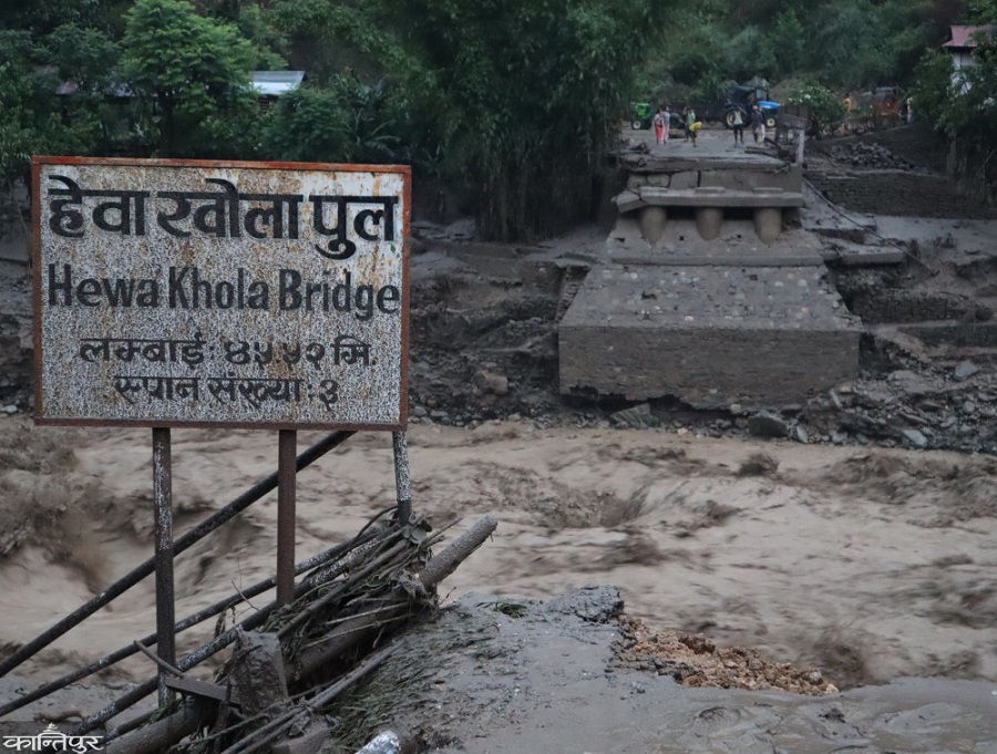 अविरल वर्षासँगै आएको बाढीले पूर्वी नेपालको जनजीवन प्रभावित, पाँचथरमा ६ जना वेपत्ता